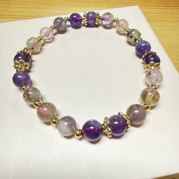 Super Seven · Crystal of Higher Vibration - Picture 1 of 3